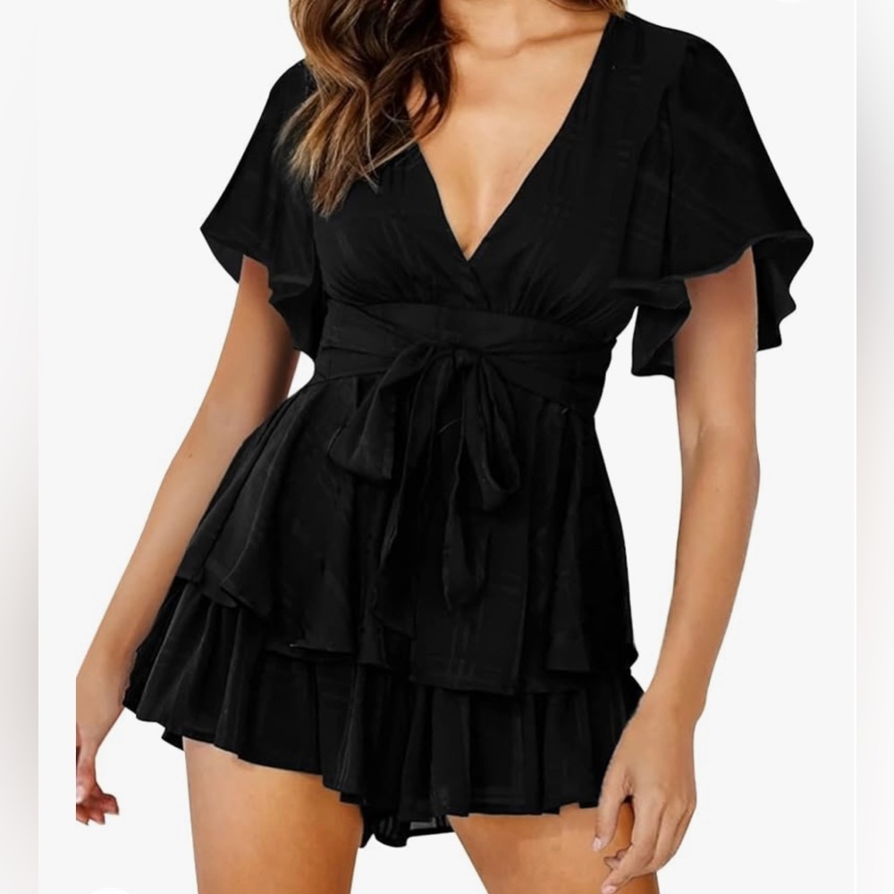 NWT Women's Deep V-Neck Romper Double Layer Ruffle Hem Jumpsuit